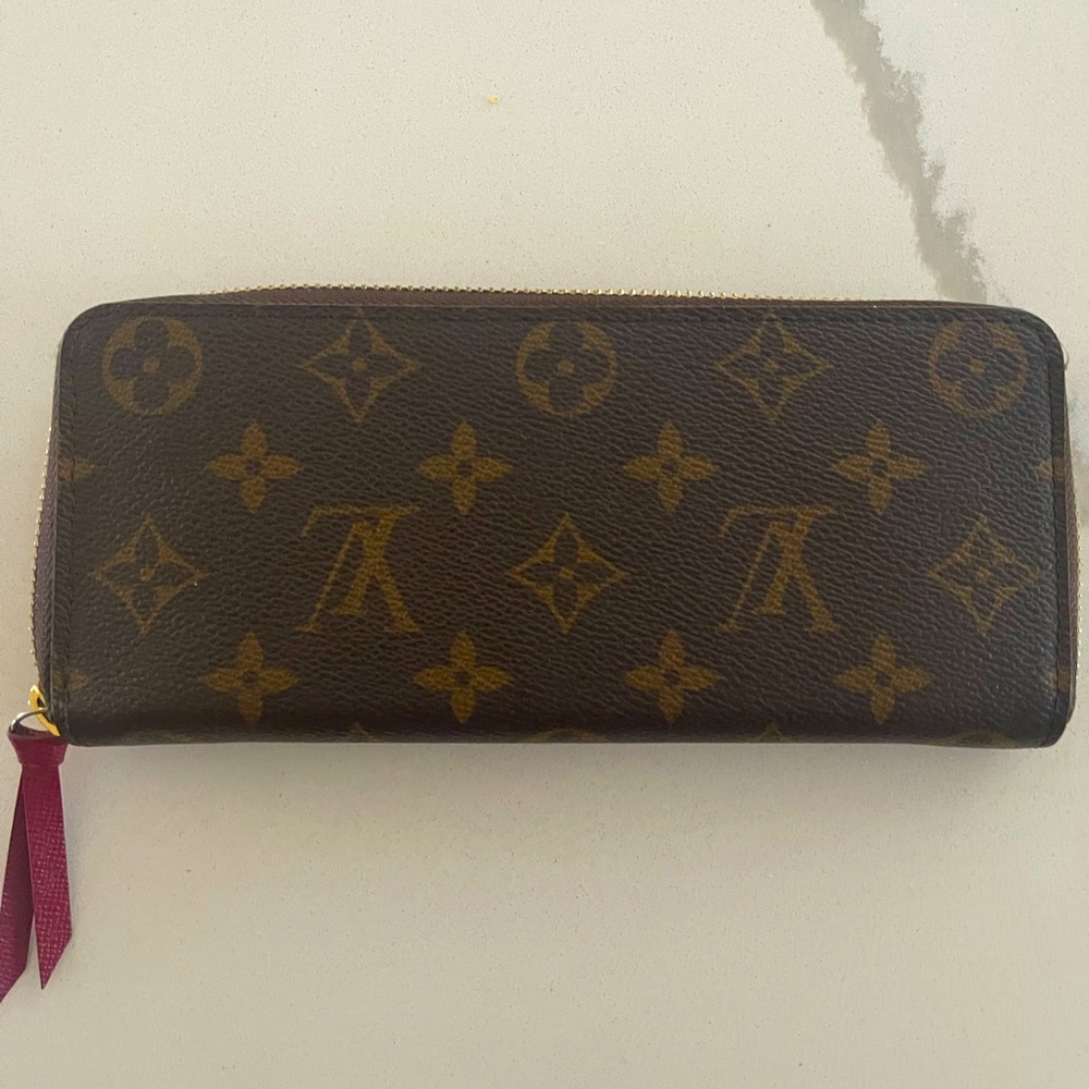 Lv zip around wallet